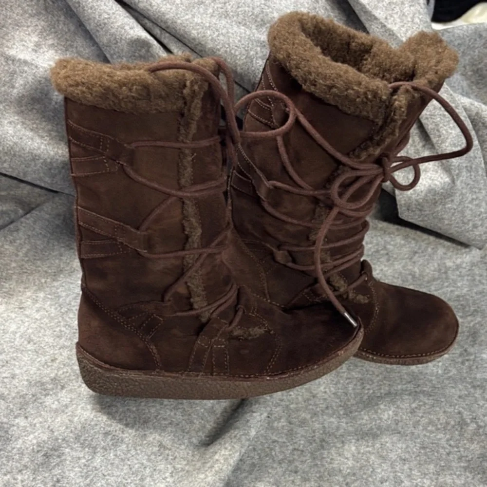 Rocket Dog lace up Cozy Brown suede and fur Boots size 6.5